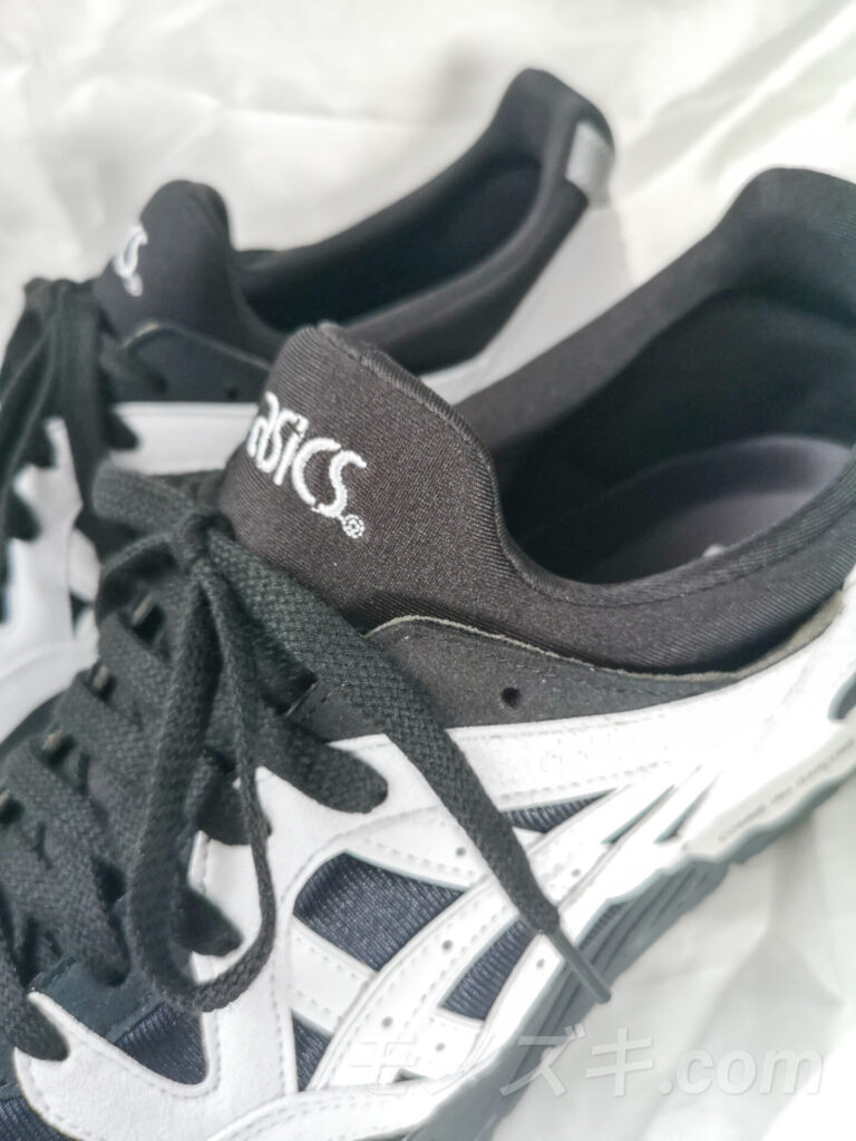 COMME des GARÇONS SHIRT×asics モノソック構造