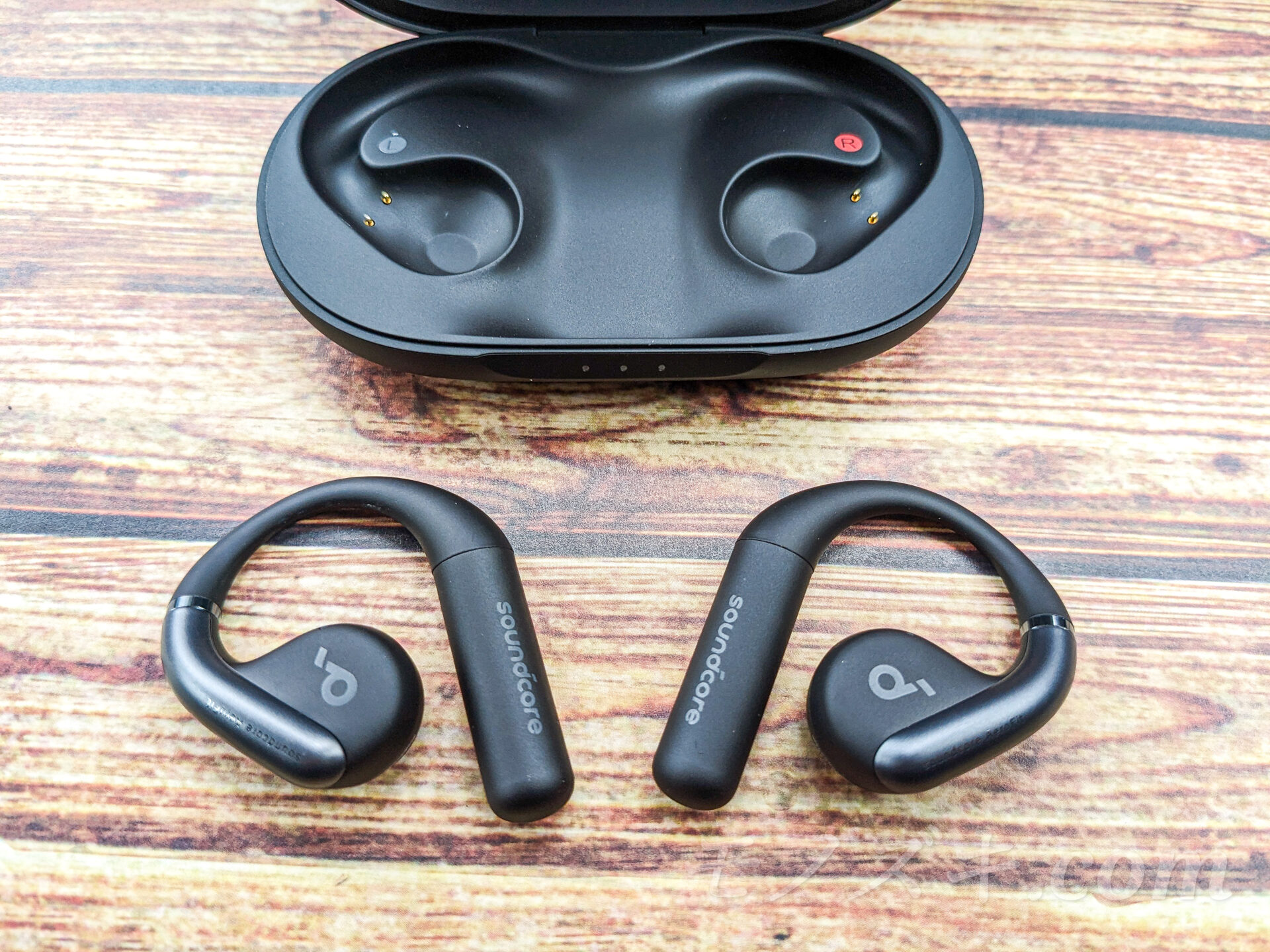 Anker Soundcore AeroFit 本体写真